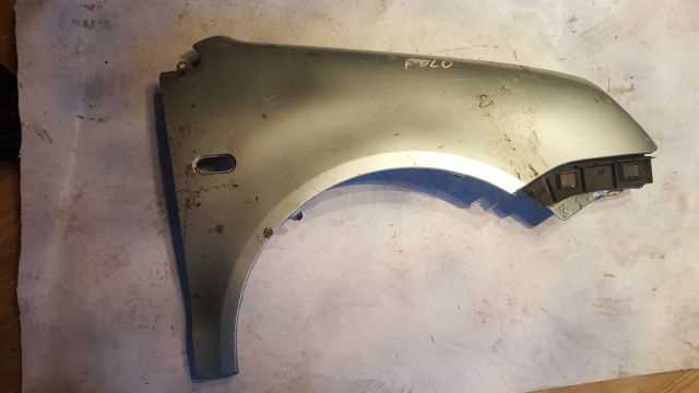 Volkswagen Polo 2006-2010 Çıkma Yedek Sag Çamurluk Gri